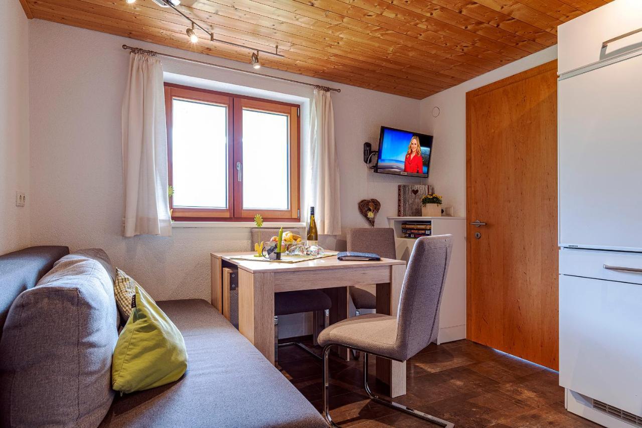 Апартаменты Haus Gruener Wald Бартоломеберг Экстерьер фото