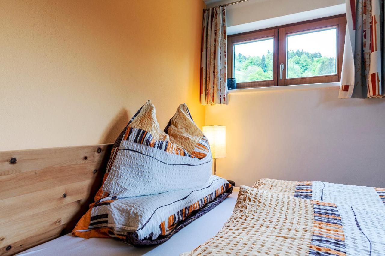 Апартаменты Haus Gruener Wald Бартоломеберг Экстерьер фото